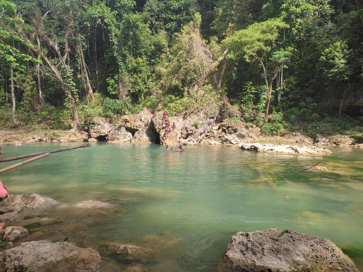 Barril Green Homestay Batuan Esterno foto
