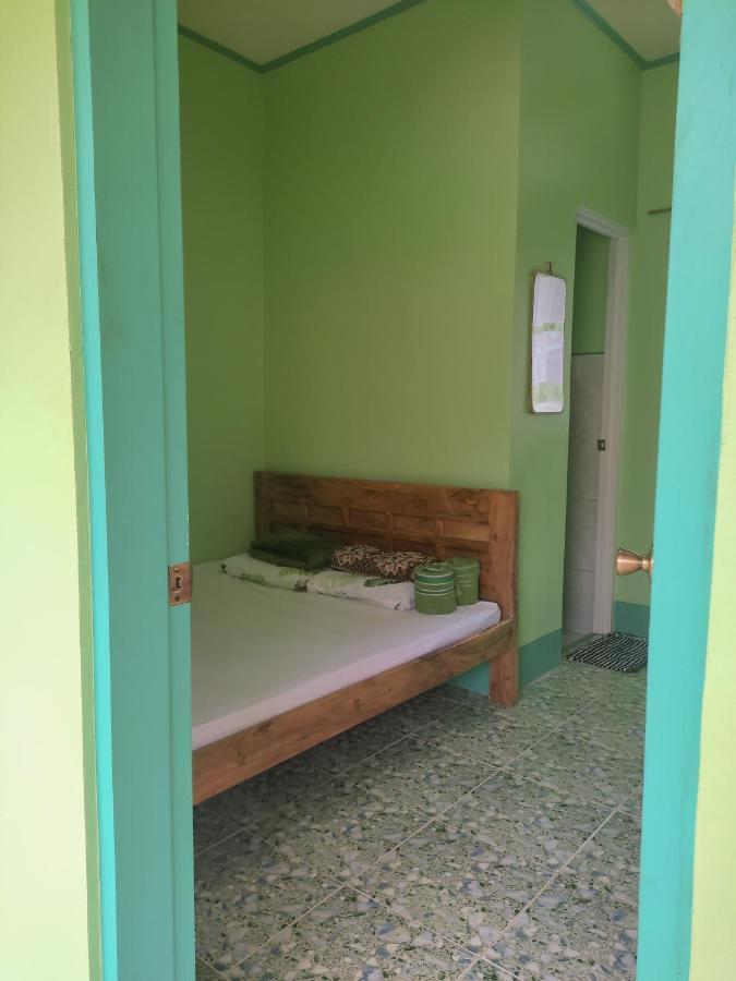 Barril Green Homestay Batuan Esterno foto