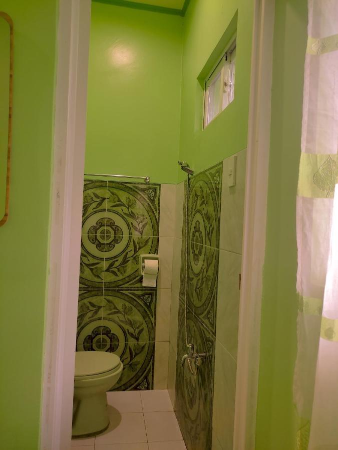 Barril Green Homestay Batuan Esterno foto